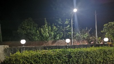 廣東河源客戶(hù)反饋"這太陽(yáng)能路燈比想象中還要亮"