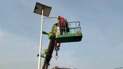 廣西南寧邕寧區(qū)蒲廟鎮(zhèn)021縣道新生村委會，更換80余盞維修燈頭