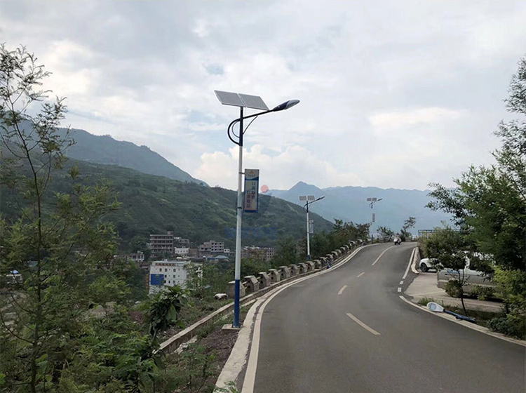 山西太陽能路燈_廣告牌太陽能路燈_新農(nóng)村太陽能路燈