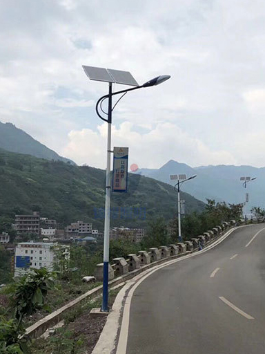 太陽能路燈照亮山西鄉(xiāng)村夜 從細(xì)扶持見真情