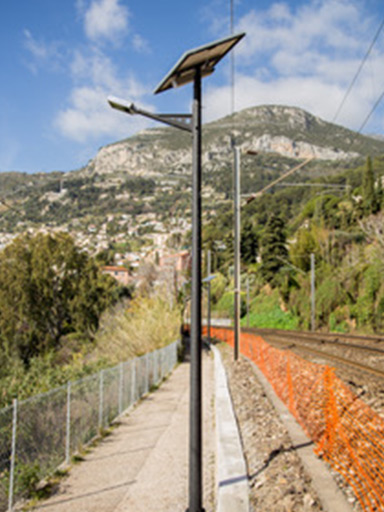 法國(guó)科西嘉島太陽(yáng)能路燈工程