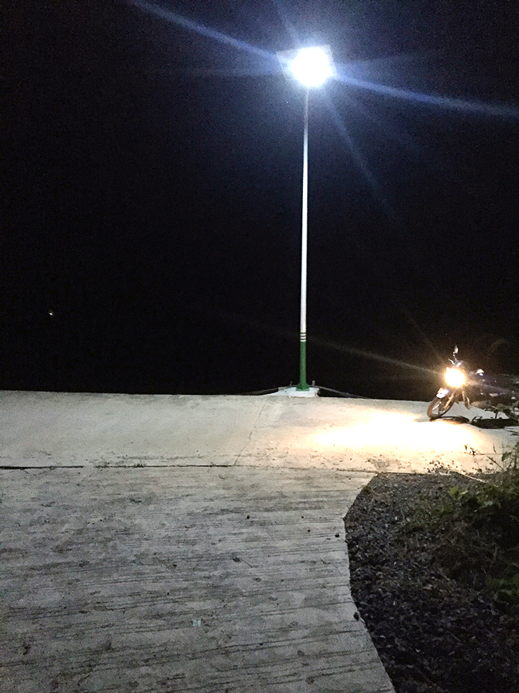 廣西太陽(yáng)能路燈_南德太陽(yáng)能路燈_LED太陽(yáng)能路燈