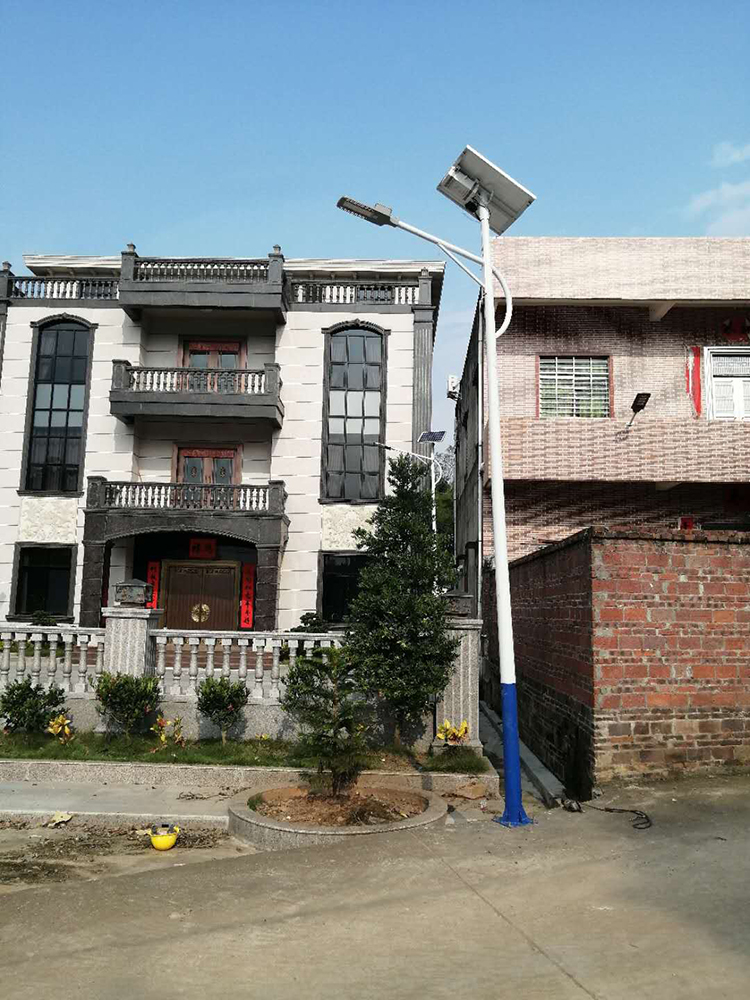 重慶太陽能路燈_新農(nóng)村太陽能路燈_南德太陽能路燈