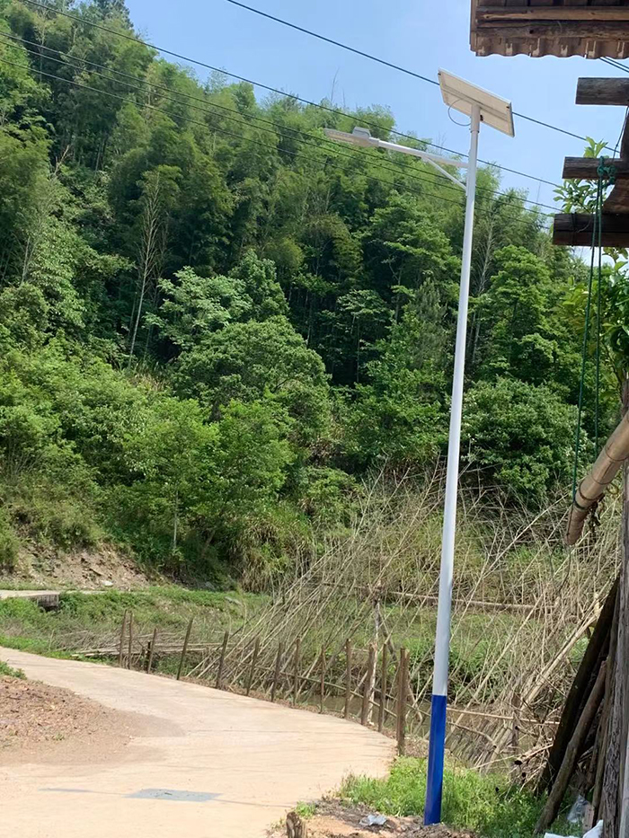 湖南太陽能路燈_LED太陽能路燈_學校太陽能路燈_6米太陽能路燈