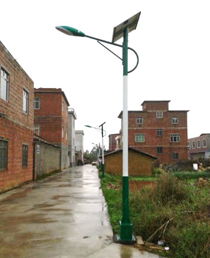 廣西太陽(yáng)能路燈 農(nóng)村太陽(yáng)能路燈 南德太陽(yáng)能燈飾有限公司