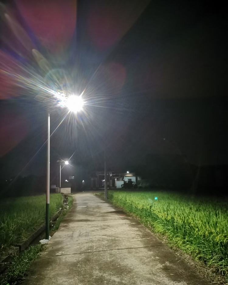 太陽能路燈_新農(nóng)村太陽能路燈_廣東太陽能路燈
